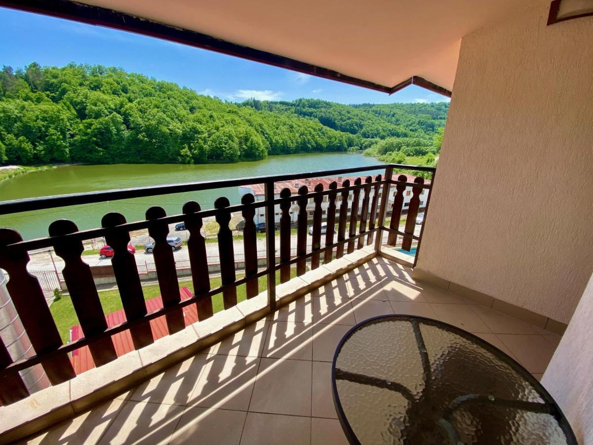 Tryavna Lake Hotel & Spa Exteriör bild