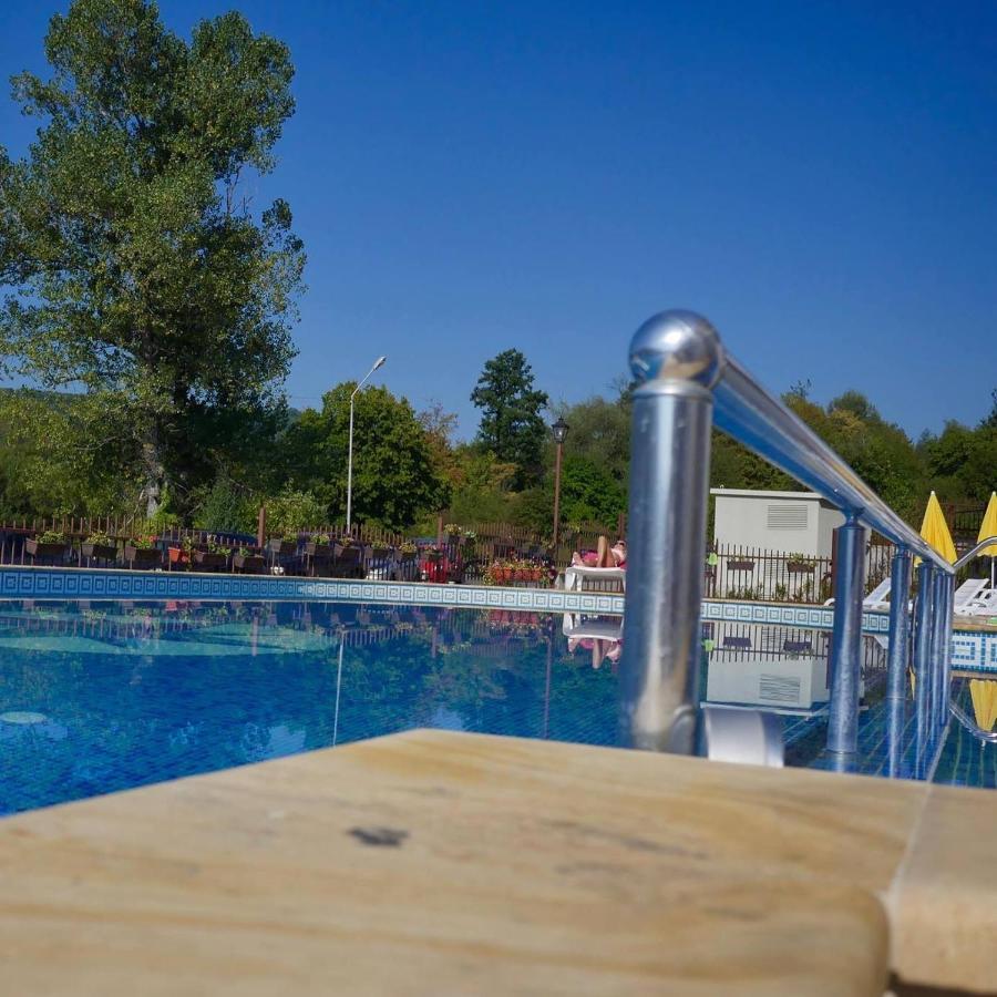 Tryavna Lake Hotel & Spa Exteriör bild
